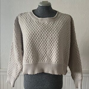 Elegant Cream Women's Crew Neck Sweater